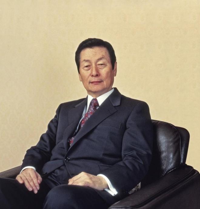 子“共享”同一女星亲兄弟为财权内斗互撕爱游戏app网站韩国财阀家族丑闻：父(图7)