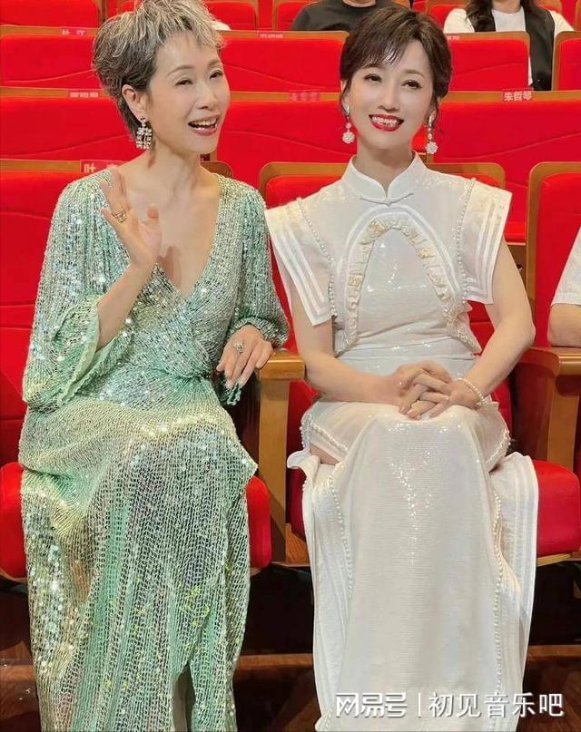 许仙30年后撒糖竟藏惊天秘密爱游戏app神仙售后！白娘子(图4)